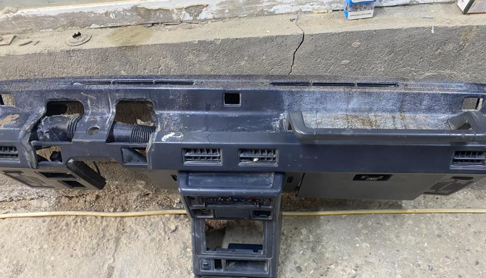 السلام عليكم
غراض للبيع 
المكان الديوانية 
الرقم ***********
