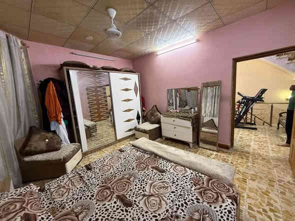 دار طابو ملك صرف 📀 ركن 📀طابقين 
بأسم شخص واحد 📀  ١٠٠م  مربع  واجهة ١٠ في ١٠

ط١🔻  غرفة نوم ▪️استقبال ▪️هول ▪️مطبخ ▪️صحيات ▪️درج داخلي ▪️كراج 
ط٢🔻 نفس مواصفات الطابق الاول 

كركوك◾️قادسية ثانية منطقة ٤٩   خلف حلويات الشام

السعر 🟨     ١٢٢ مليون

للاستفسار 📞 ***********
مكتب الامين سايدين المرور القديم قريب من جسر الحصو والرمل
