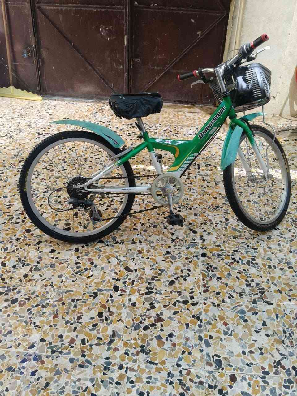 السلام عليكم باسكلات ثنين للبيع الابيض 30 وال اخضر 75شرط صطابات كير كلو شغال تايرات جدد التواصل خاص او اتصل ***********
