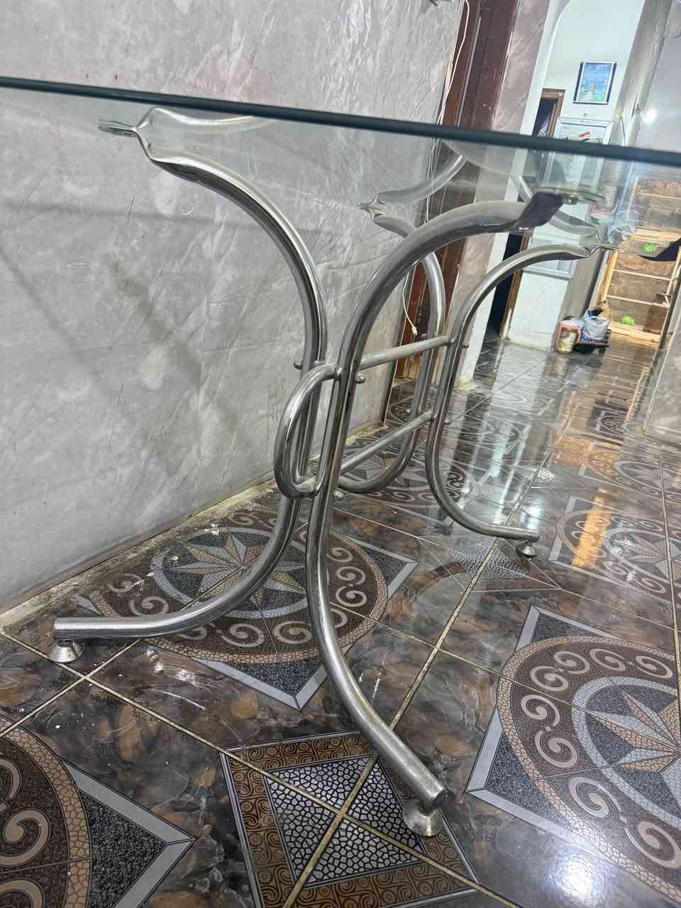 ميز زجاج تكمه 
الطول 120 العرض 70

بغداد حي الجهاد 
*********** بغداد, العراق
