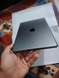 آيباد ٩ • مكفول • نضيف