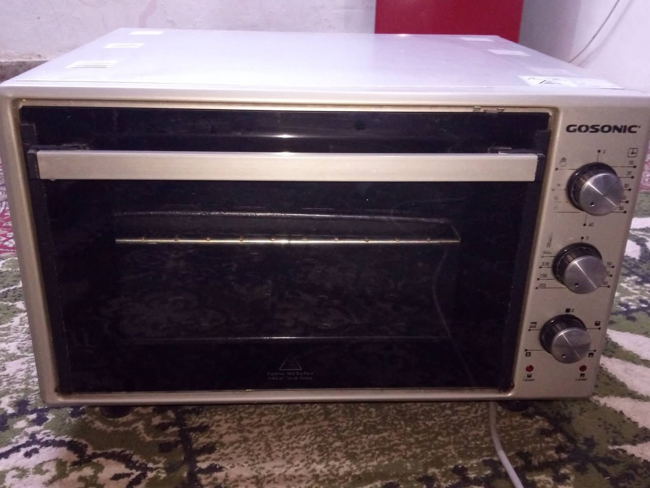 فرن كهربائي للبيع  سعر 50 وموبايل بوكو اكس C75 جديد سعر 175 وبي مجال ***********
