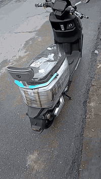 ماطور شحن للبيع ريان وحش الكون
مواصفات معروفه الماطور نضيف سرعتو 80 حقيقيه
6بطاريات دبل مسطره 3نمر
الماطور شرط الفحص
شرط النضافه لو رصاصي مرغوب
تشغيل بصمه وسويج
السعر 900
رقم التلفون ***********
