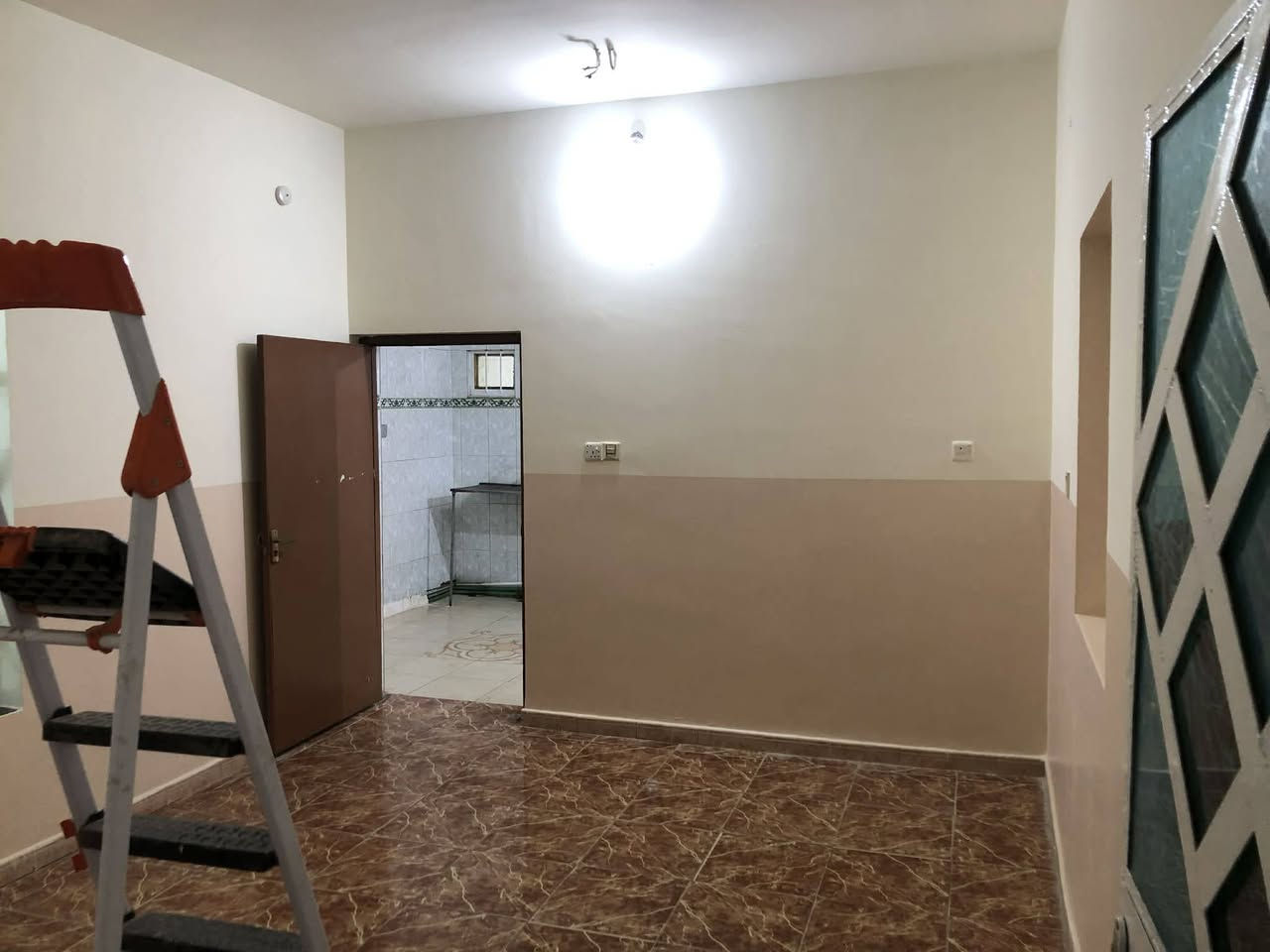 اللهم صل على محمد وال محمد
🏡 مشتمل 100 متر للبيع – حي المهندسين
📍 شارع 20 م، مقابل فرع 10 م
يبعد 40 م عن شارع المهندسين الرئيسي التجاري
مقابل دائرة الإسكان سابقًا
✨ يصلح سكن أو روضة / مشروع تجاري
واجهة وسياج مغلف سيراميك
مطبخ مغلف بالكامل سيراميك
صحيات داخلية وخارجية سيراميك
أرضية سيراميك بالكامل
📞 للاستفسار التواصل خاص


**إذا كنت صاحب هذا الإعلان وتريد حذفه لأي سبب، رجاءا أرسل رسالة إلى الدعم الفني**