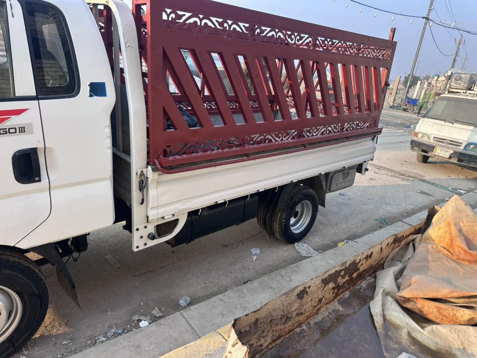 سلام عليكم كيه مسكر 
السياره مكفوله كفاله عامه 
مديل 17 رقم بغداد تحويل ثاني يوم 
مكينه كير اكسن كفاله 
تحويره 14 ستد 27 
مكان بابل سده 
السعر 28 
***********
