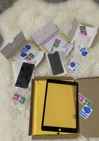 كفرات آيفون • شاشات آيفون وآيباد • ١٨ قطعة