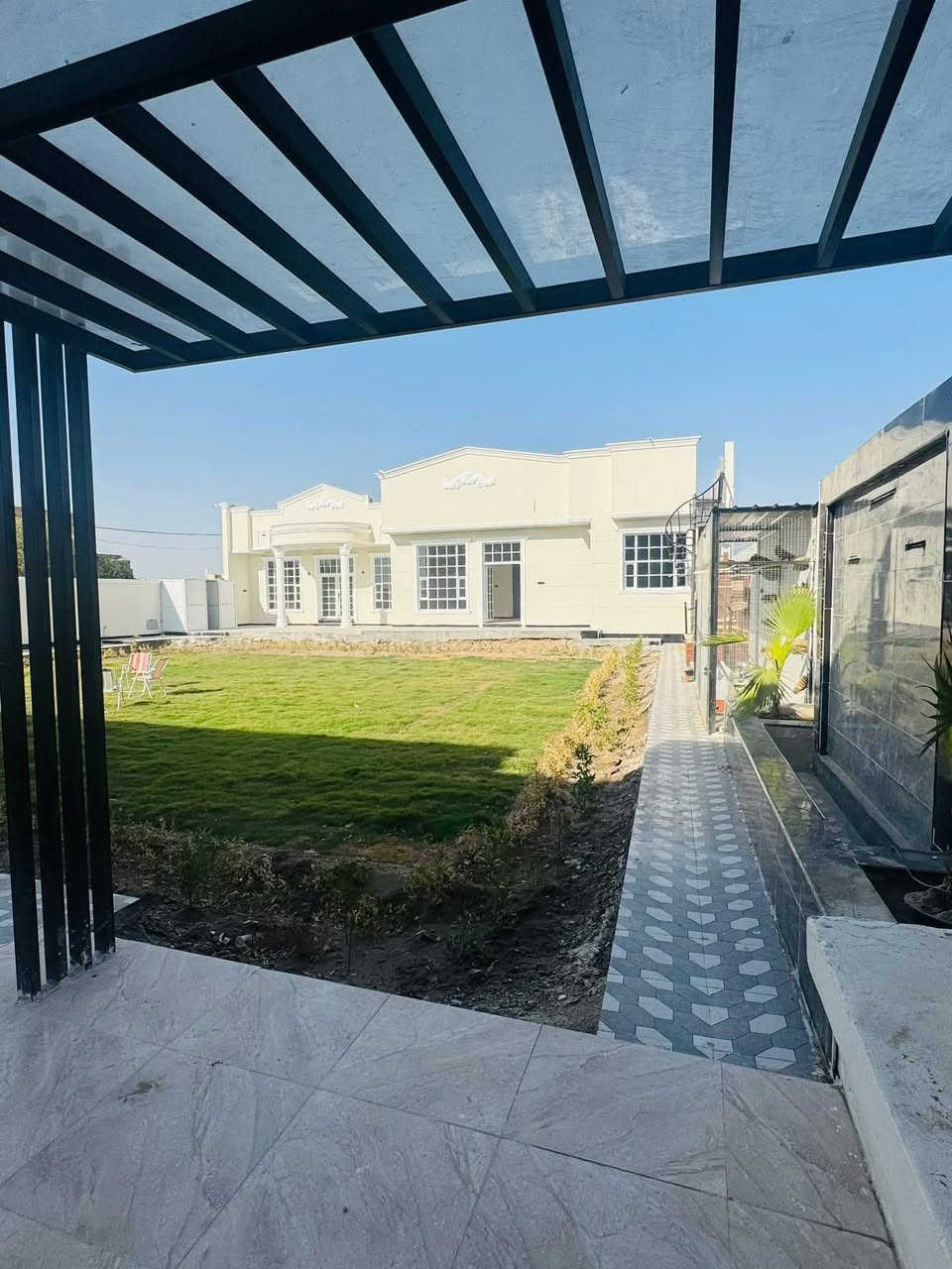 ‏‎#على_بركة_الله
🔥عروض اليوم🔥
دار_تصميم فله✅
 مساحه مميزه جدا 

❗️900متر❗️ 
🌀جنس العقار _طابو صرف زراعي 

تحويل مباشر باسم المشتري ❗️
                 🔹 تفاصيل 🔹 
🔹 حديقه خارجيه

🔹كراج سعه 3  سيارات 

🔹شوايات -+جلسه خارجيه+شلال 
🔹محميه صغيره 

              🔻 البناء🔻
🔻 غرف نوم عدد 2

🔻مطبخ 
🔻كلدور-

🔻 مضيف خارجي .+صحيات خارجيه 

🔻منور عدد1 
🔻مجمع صحيات داخلي 

❗️الفله مجهزه❗️

ديكورات -منضومه كامرات-

سخان ماء-خزان ماء-ماطور ماء-

 ♻️♻️♻️لمعرفه السعر ♻️♻️♻️ 

 فقط اترك تعليق ويتم الرد خاص لطفااااااا
للاستفسار 

مكتب احمد المرشدي 
عنوان المكتب شارع 80

مجاور لحوم الحرميين او مجمع تكافل الطبي 

***********
***********
