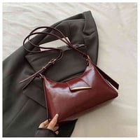 سعر الحقيبة الجلد ب8 والكتان ب10 للحجز07733031749