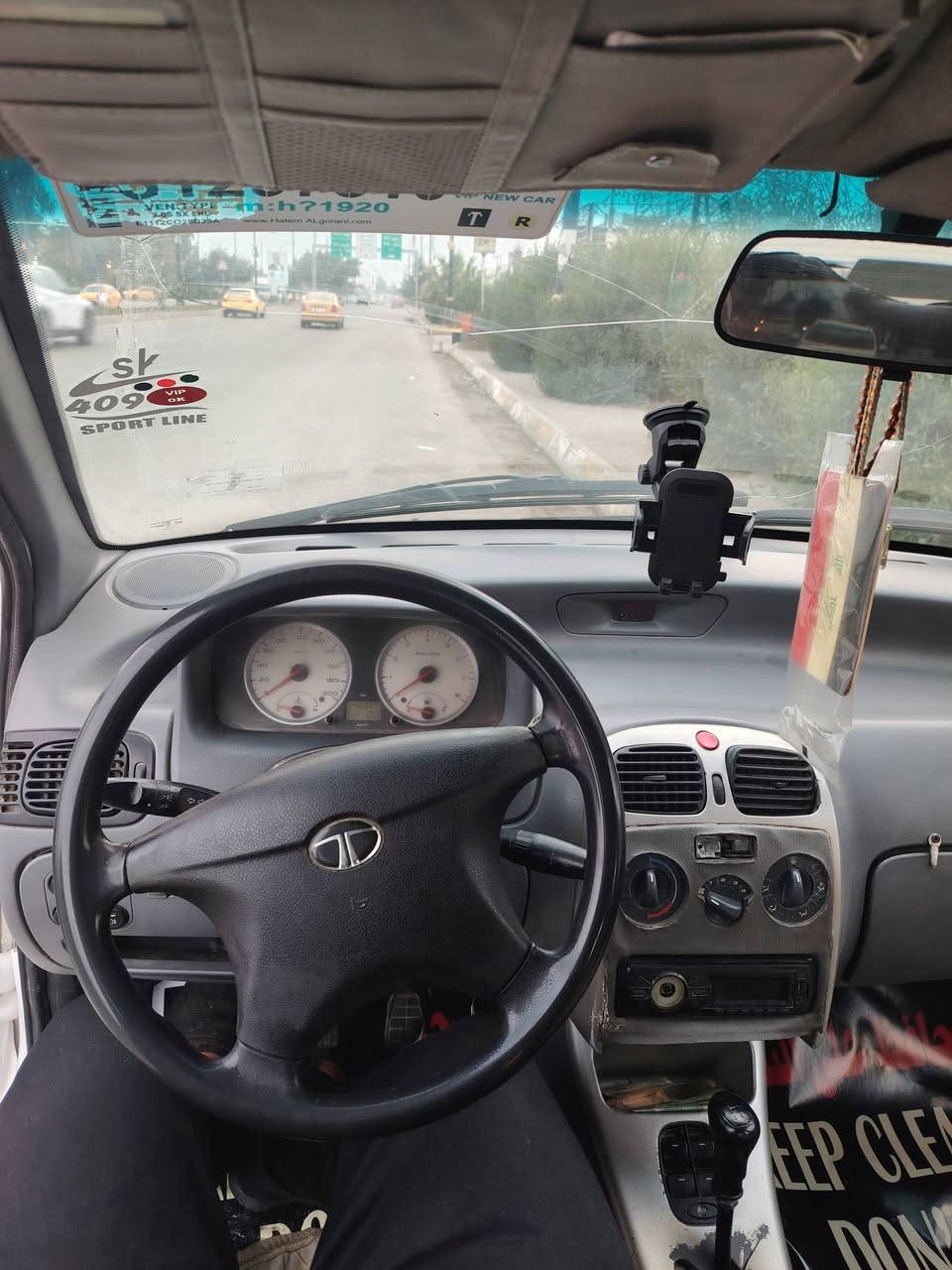 تاتا هندي 2006 رقم كركوك سنويه ساقطه دفتر بانزين بيها كهربائيات كلها شغاله كير عادي السعر 25 وبيها مجال بسيط امراوس حسب القناعه ***********2
