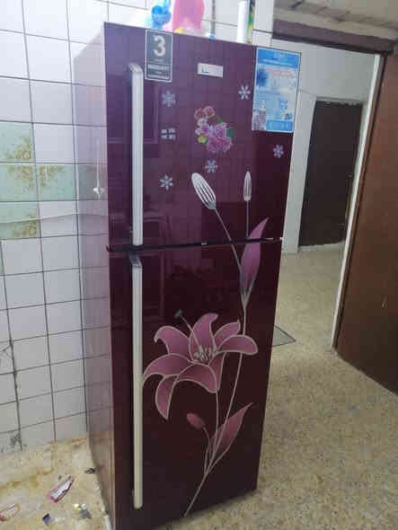 سلام عليكم غراض بيت البيع كربلاء حي الشهداء الموظفين الغراض كله شغاله ***********
