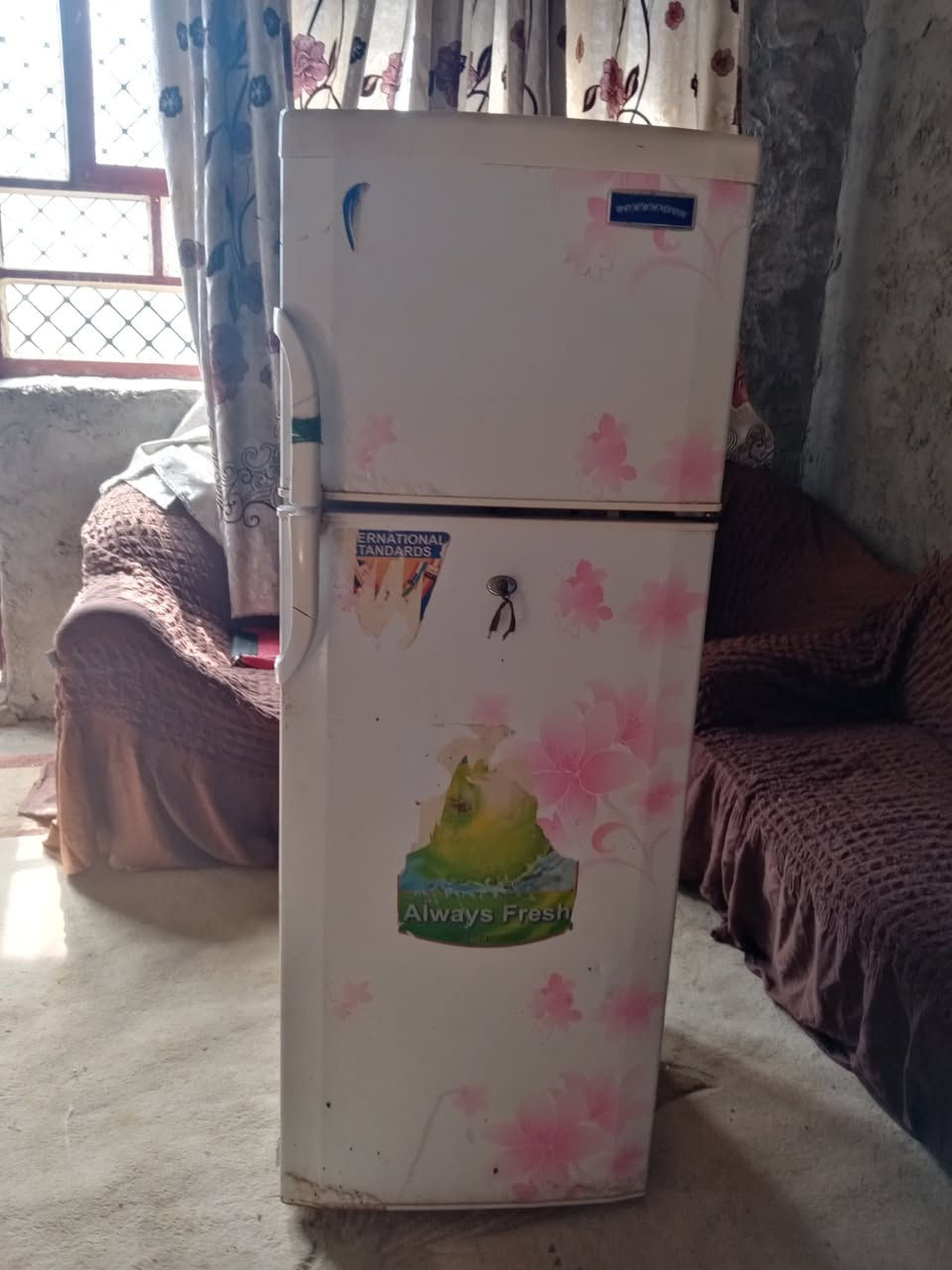 ثلاجه للبيع شغاله السعر 100وبيه مجال


**إذا كنت صاحب هذا الإعلان وتريد حذفه لأي سبب، رجاءا أرسل رسالة إلى الدعم الفني**