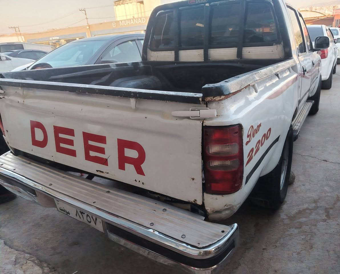 دير موديل 2008
  منفيس اصلي
عام صبغ
كير محرك اكسن بشرت
محرك كابريتر 
سعر ٢٣
***********
