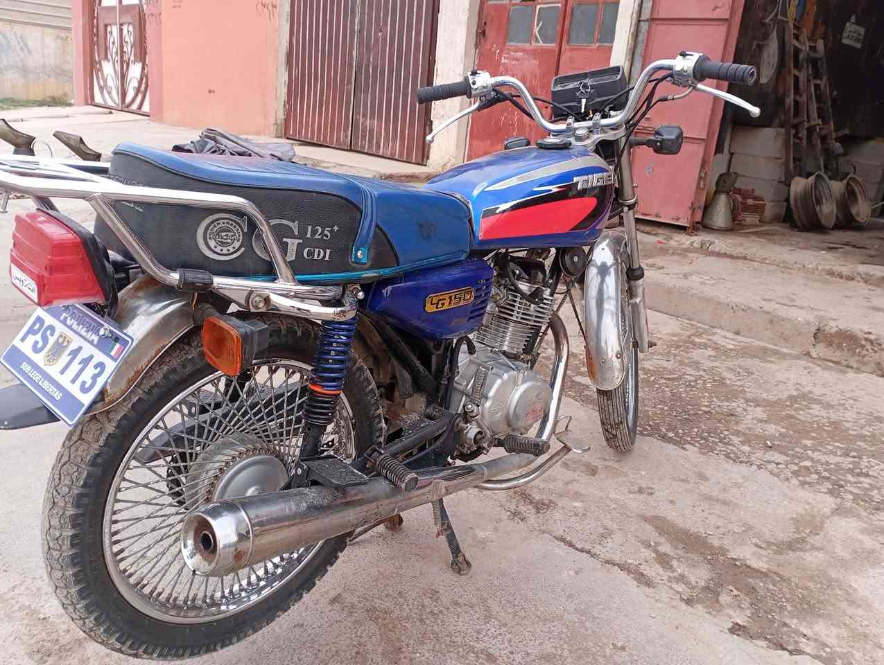 تايكر ١٩ مفتوح بستن فقط مكينه نار نضافه خير من الله ويرمنه كلها شغاله السعر ٤٠٠ وبي مجال مكاني موصل الايمن شراي اتصل 0770 308 7002
