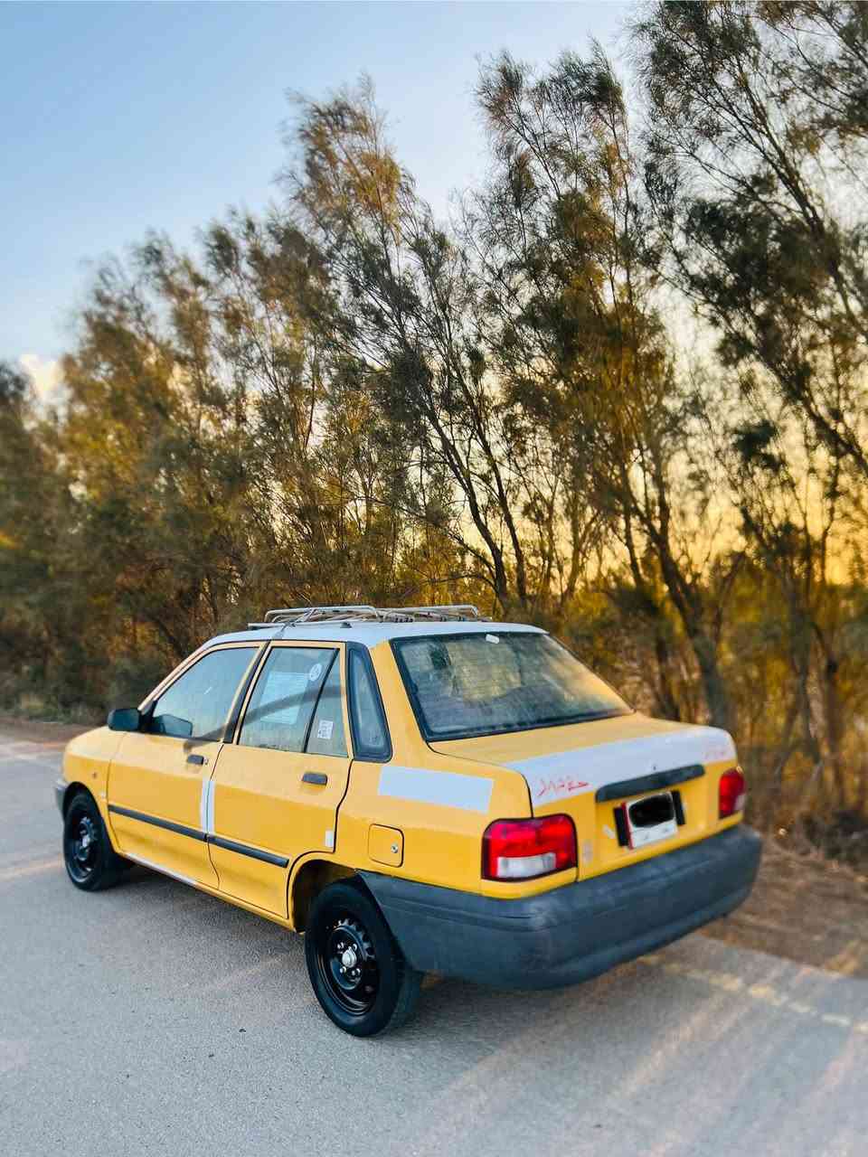 السلام عليكم سايبه  2012 مكفوله فقط الجاملق المامي مصبوغ البافي كفاله كير مكينه مكفولات تخم تاير جديد صدر امامي خلفي جديد باتري جديد شاشه كاربلي السيارة بسمي مصفره هيه وغرامات تحويل مباشر مكاني بغداد جسر ديالى الجديد السعر 28$وبيهه مجال ***********
