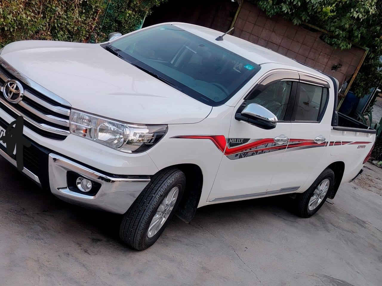 البيع بيكم تيوتا هايلوكس ناصي ساز
موديل2025رقم بغداد 
السيارة مكفوله  كفاله عامه بوضع الشركه 
فول مواصفات
 مكان السياره بغداد 
 لاستفسار /***********
