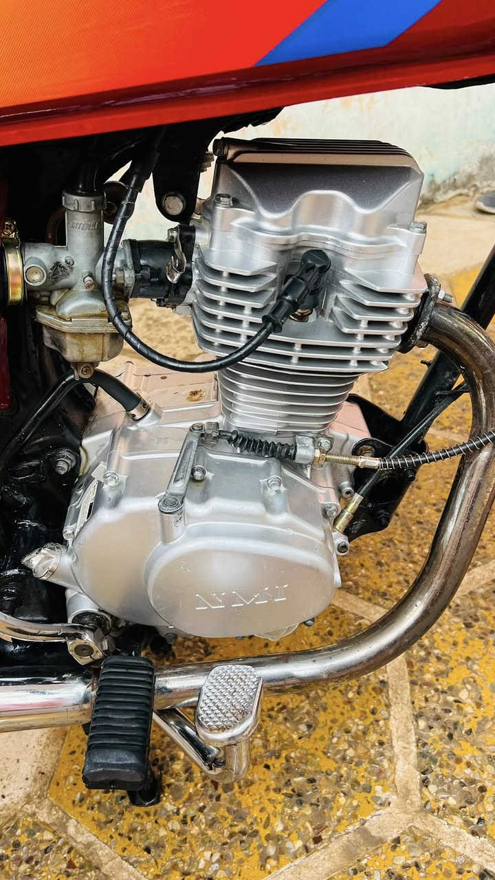 السلام عليكم
دراجه ادوات ايراني نامه موديل 23 دراجه جديده مكينتها بلباكيت مامفتوحه لا تنقيص ولا تبخير صبانه مامحطوط عليها

مكينتها نامه شلامجهه الاصلي 

لايت عينه كهربايات كلها شغاله 

السعر 625 وبيها مجال

مكان بني منصور قضاء الصادق

***********
