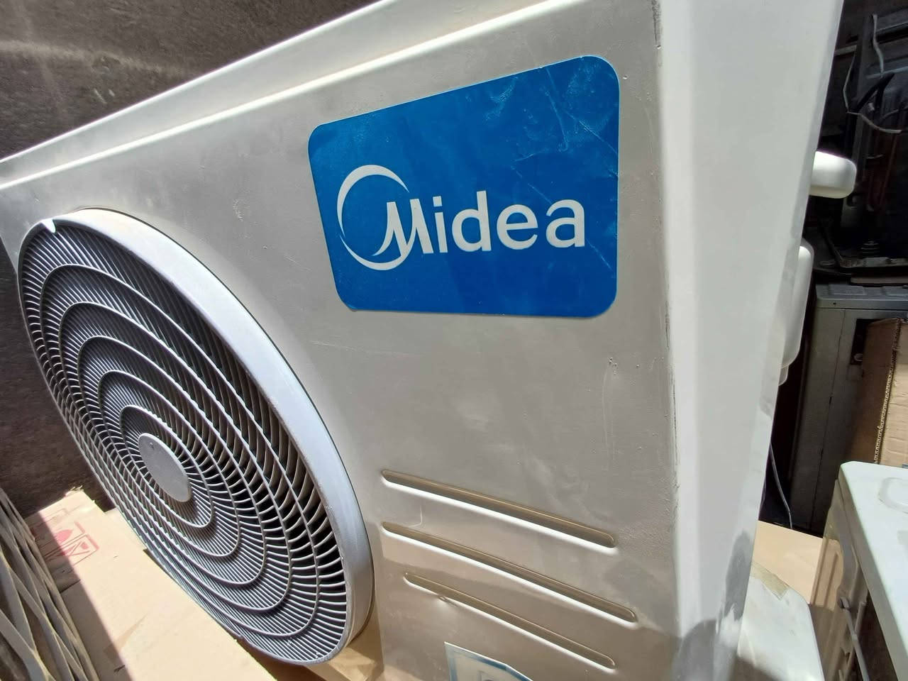 سبلت ميديا طنين وثلج وضع شركه ماملعوب بي مشتغل موسم او اقل نضيف حيل *********** يتوفر نقل كربلاء, العراق
