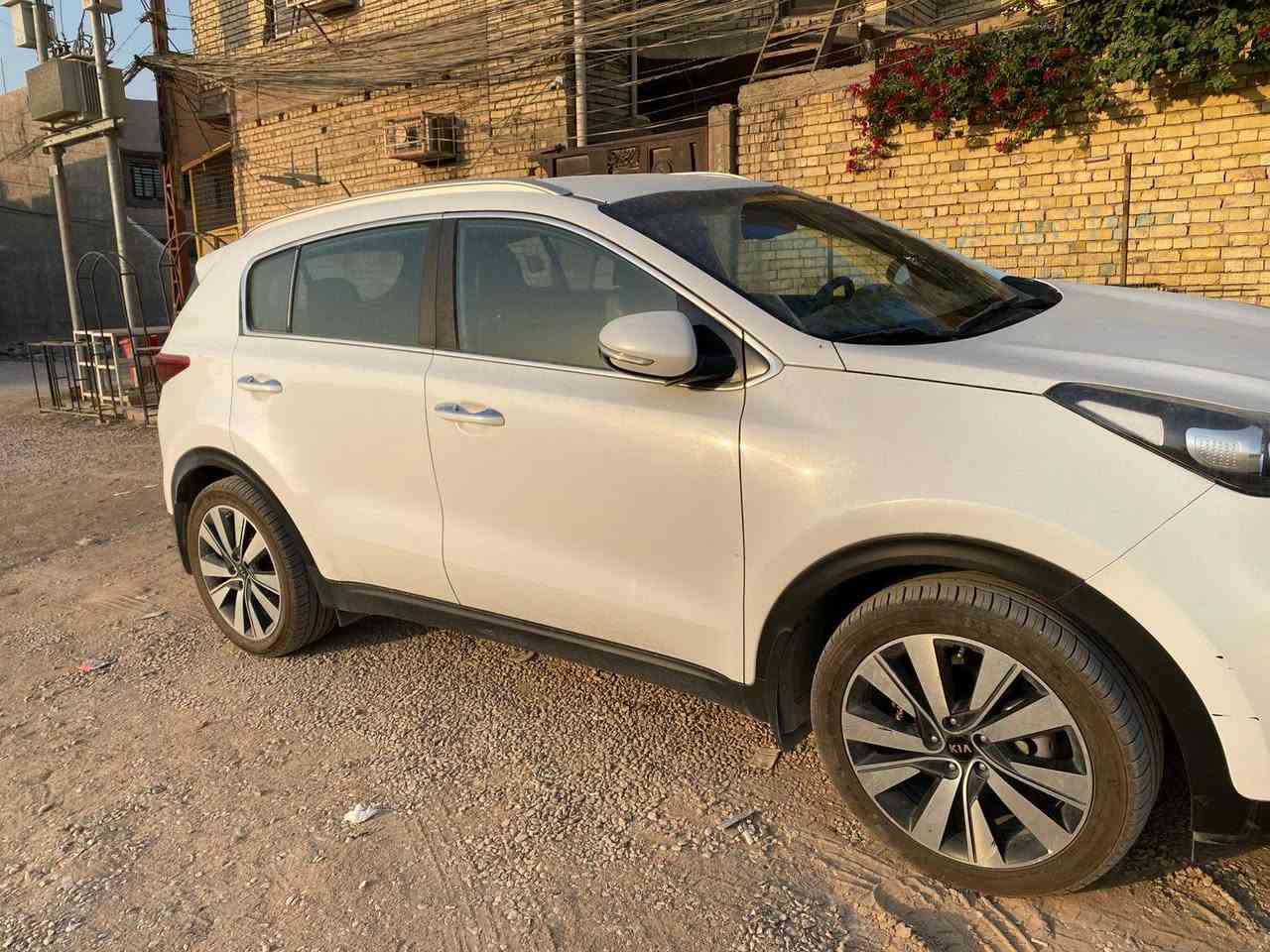 السلام عليكم
كيا سبورتج خليجية كفالة عامة رقم بغداد الشركة الدولية مكانها بكربلاء ماشية 50 الف حساس امامي خلفي
 كامرة
 زراك لايت
 مري شفط
اشارة بالمري  السعر 190وبيها مجال للاستفسار ***********
***********
