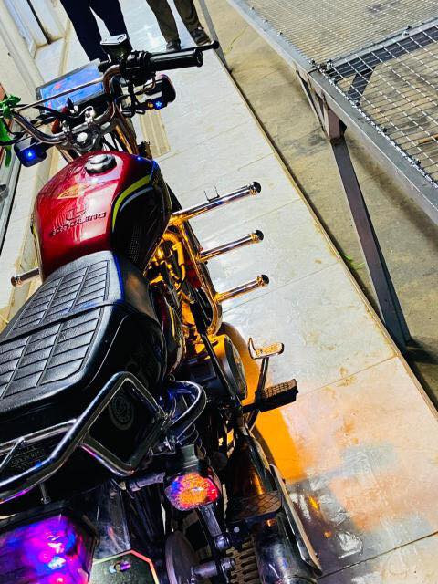 السلام عليكم دراجه سيفان 2025للبيع العنوان ديالى الخالص السعر 775وبيهه مجال ‭

‭0788 412 9241‬
