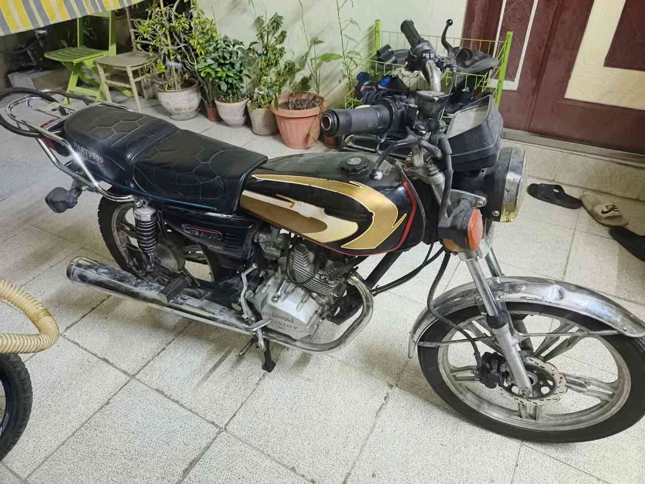 من رخصة الادمن
السلام عليكم دراجة سافين محرك 150 كبس ما مفتوح ونضيف موديل 2021 سعره 350 المكان اربيل


**إذا كنت صاحب هذا الإعلان وتريد حذفه لأي سبب، رجاءا أرسل رسالة إلى الدعم الفني**