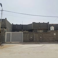 بيت للبيع مساحتة 150متر عنوان بغداد مدينة الصدر السعر 85مليون والشراي ...