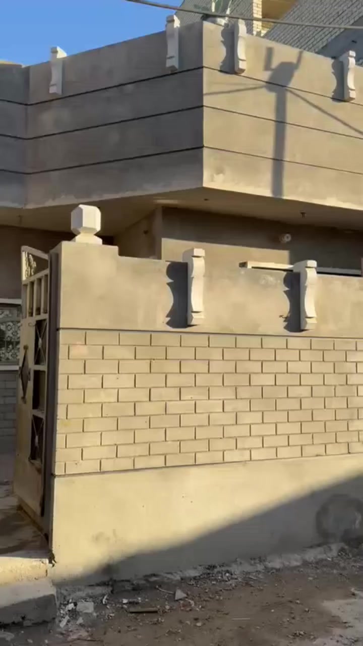 اسلام عليكم بيت للييع المساحه 150قاط ونص البيت كامل بي نقص فقط كاشي العنوان الرئاسه مال عبيدي شارع عشرين كاع ابو علي دراجي للاستفسار الاتصال على الرقم ***********
