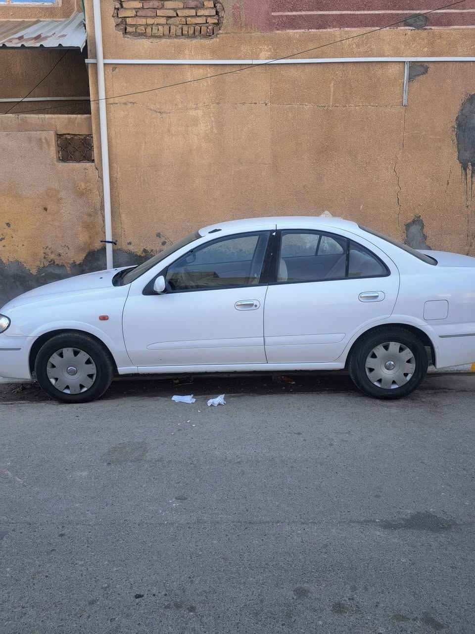 السلام عليكم نيسان مديل 2009 رقم بغداد 
ماشيه150 فقط ع فحص سياره جديده جاهزه 
كير مكينه كفاله تبريد ثلج / تخم تاير صدر كل شي جاهز وسونر موجود ويه صور  
مكان السياره  الحسينيه مال راشديه  السعر (100) وبيه مجال بصيط  رقمي ***********
