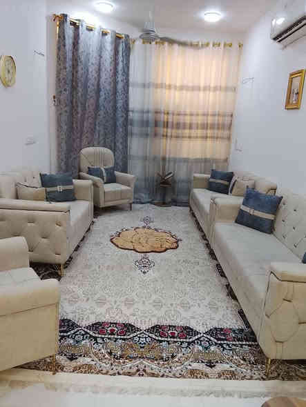 دار للبيع مبادره او نقد موقع الدار حي السلام والمساحه 100 طابق واحد بناء جديد يتكون الدائره من غرفه نوم صاله واستقبال ومطبخ موقع دار حي السلام خلف الدفاع المدني   الاستفسار اكثر اتصال على الرقم
***********
***********
