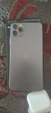 عنوان بغداد البياع ايفون 11ابو ماكس امبدل بي بطارية ادواتة كاملة الجها...