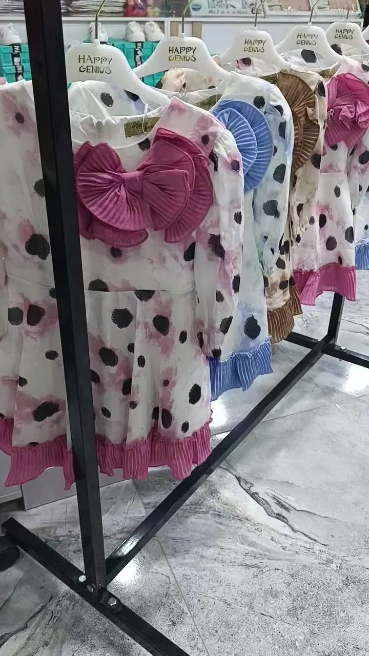 #شوفي الجمال عيني موديلات تخبل
العنوان نجف حي الميلاد شارع السوك
الكندي للالبسة النسائية والاطفال 
tiktok.com/@apeel.alkndee


**إذا كنت صاحب هذا الإعلان وتريد حذفه لأي سبب، رجاءا أرسل رسالة إلى الدعم الفني**