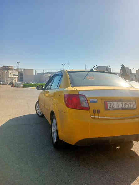 كيا ريو 2010 رقم ديالى جديد باسمي داخل اسود محرك وكير شرط وباتري جديد ضرر جاملغ بوند امريكي مبدل اصلي كاربون بانزين بيها سياره حيل حيل نضيفه ربع ما تصرف عليها ويل كب برايد طخم تايه جديد السعر 95 وبيها مجال قليل/*********** /***********
