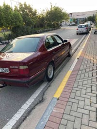 بي ام دبليو E34 • ١٩٨٩ • جير عادي