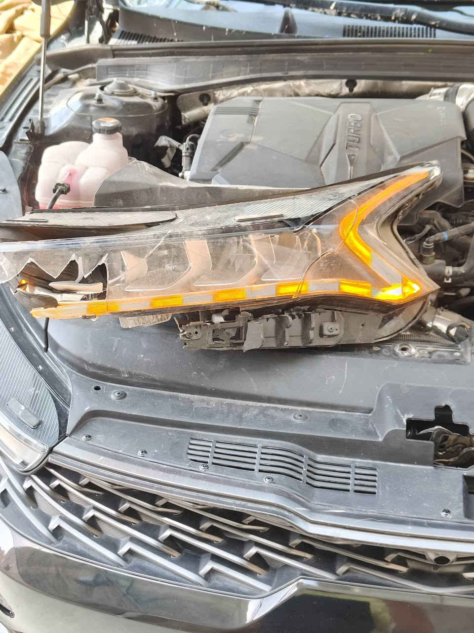 السلام عليكم
عندي زوج لدات شغاله 100% مال وارد امريكي تكدر تشدهن ع اي لايت مال كي فايف من 2021 الى 2024 
وعندي ماطور مال مروحه راديتر K5 2024 2.5 T للعلم تفصيخ من سيارتي يعني بلادي 100% للتواصل راسلني خاص او اتصل ع الرقم
***********
