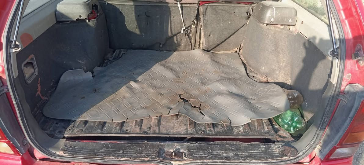 مازدا استيشن 626
موديل 91
سنويه جديدة ورقم دولي 
مكينه 12 بخ 
مكينه نفخ الكير شرط 
تبريد بيها بس مايشتغل
قفل مركزي جامات كهرب
مصبوغه احزام بدون ضرر
كهربائيات كلها شغاله
طخم تاير وباتري جديد
شرط الوكاله والتحويل
السعر 30
***********
