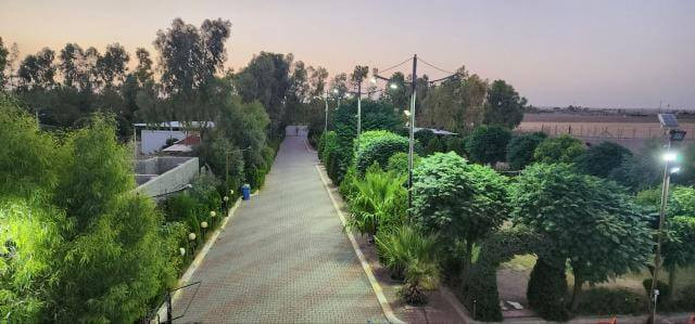 ✨ مزرعة السعادة للإيجار اليومي ✨

📍 إذا تدور مكان راحة واستجمام لعائلتك أو أصدقائك،
مزرعة السعادة هي اختيارك الأمثل! 🌿

المزرعة توفر:
🏠 منزل مؤثث بالكامل + مطبخ متكامل
🛏️ غرفة نوم مريحة + صالة كبيرة جداً مع تلفزيون
🏊 مسبح داخلي مغلق يصلح للكبار والصغار
🎠 ألعاب أطفال 
🚗 كراج للسيارات + خدمة غسل سيارات
💡 كهرباء وماء 24 ساعة

عيشوا أجواء مميزة وراحة بال طول اليوم ❤️
#للسفرات_فقط لايوجد للمناسبات
العنوان خلف مطعم ميديا السياحي منطقة حه سار تبعد عن المطعم ٦ دقائق 

📞 للحجز والاستفسار: ***********++واتساب
