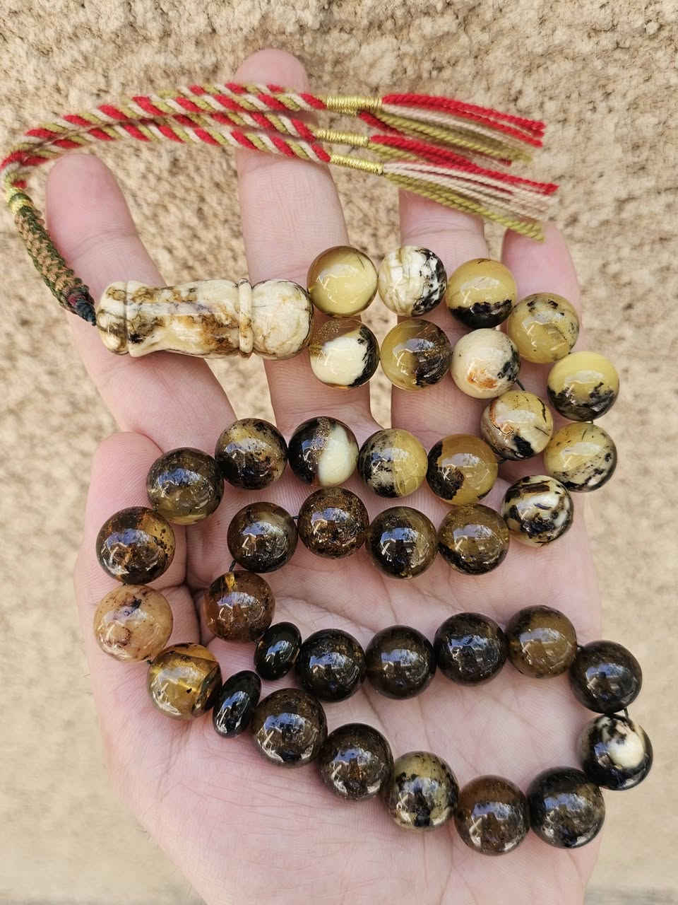 كهرب كلنگرادي حر طبيعي علاجي حجر ومچروخ مكفول👑شاهد جبس معرك عسلي منوصف🥛 الخرز كم خرزة أوريو گيمر وعسل و خرز أسود شوائب عسلي  بديعة🥛🍯👑 ألوزن ٧٢ غم و٣٥خرزة خشنة وكركوشة خليجي 👑
 ألسعر عرض رمضان🌙 تحت الكلفة ٢٠٠ ألف دينار قفل🌙 اقل من ٣ ألف الغرام ودينباع ب 6 و 7 دولار 👑🥛🌙 ألتوصيل مجاني لكل العراق 🥛🍯وتس اب ***********
