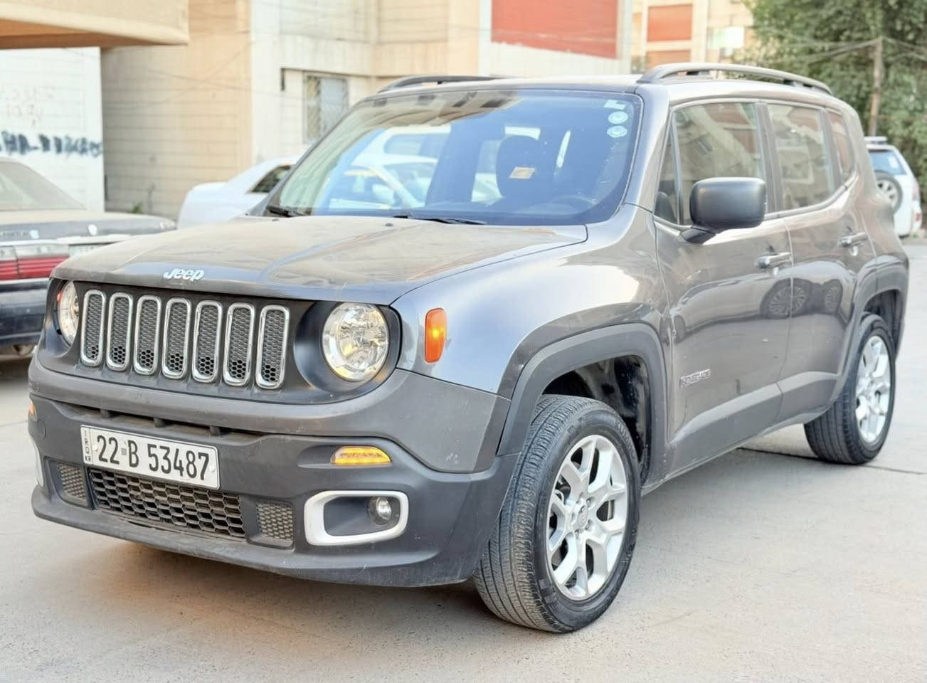 السلام عليكم 
للبيع Jeep رنكد      موديل(2017)

وارد امريكي   

صور الحادث مرفقه 

الموصفات 

بصمه 

شاشه كبيره

فول تحكم 

مكينه 2400 المرغوب 

سايد بريك بصمه 

حادث بسيط جداً

فور ويل 

السعر 103$ مجال بسيط 

مكان السياره بغداد مجمع الصالحيه 

الهاتف ***********
