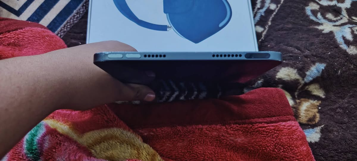 ايباد mini 6
نضافه 85% الذاكره 64
 يشغل 60 fps بل بوبجيhdr
لتبديل ب تلفون ايفون حسب قناعه ونضافه
*********** 
مكان شعب
