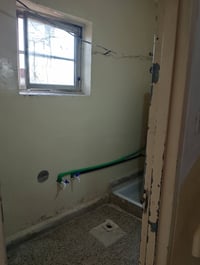 شقه لليجار 🏢 طابق ثاني غرفة هول مطبخ صحيات وستقبال الثاني غرفتين هول ا...