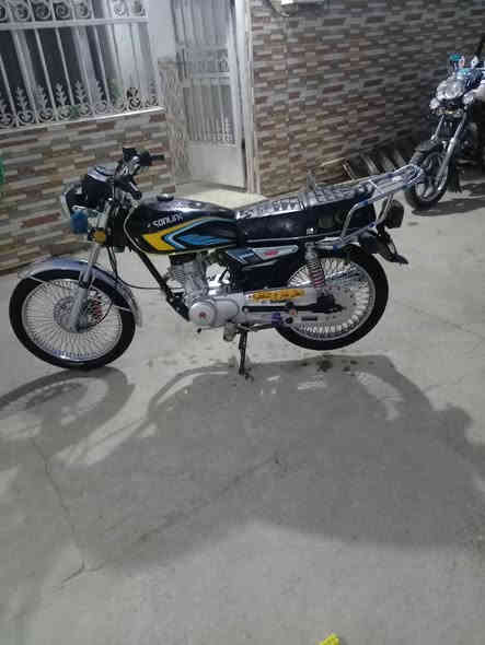 دراجه للبيع موديل 24 تحديث 25 دراجه حلوه اوراق كامله مكان ديوانيه الدغاره سعر 700 وفيها مجال رقم الهاتف ***********
