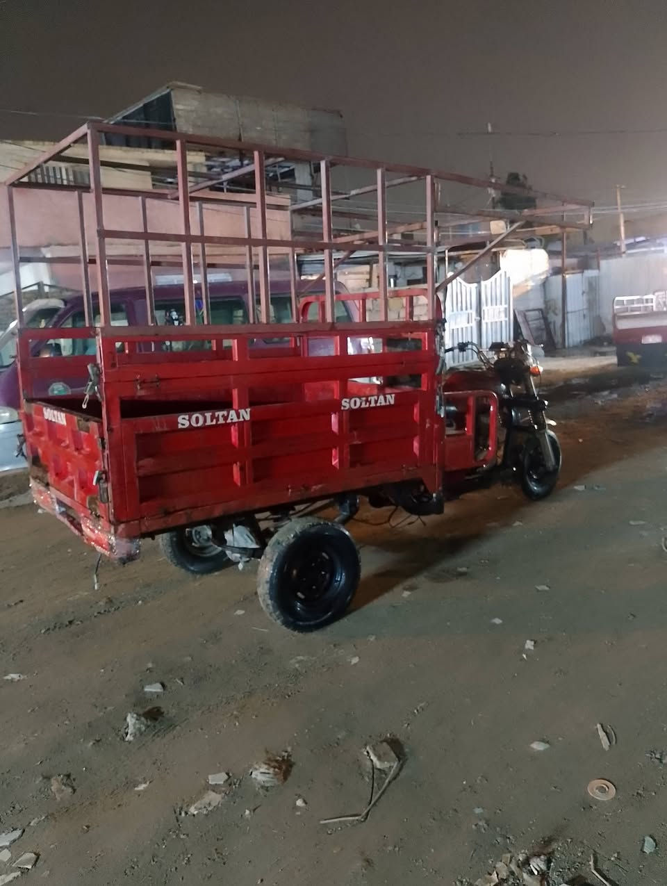 السلام عليكم ستوته سلطانه 2018 اوراق كامله مكينه حلوه السعر 650 العنوان بغداد حي  العامل موبايل ***********
