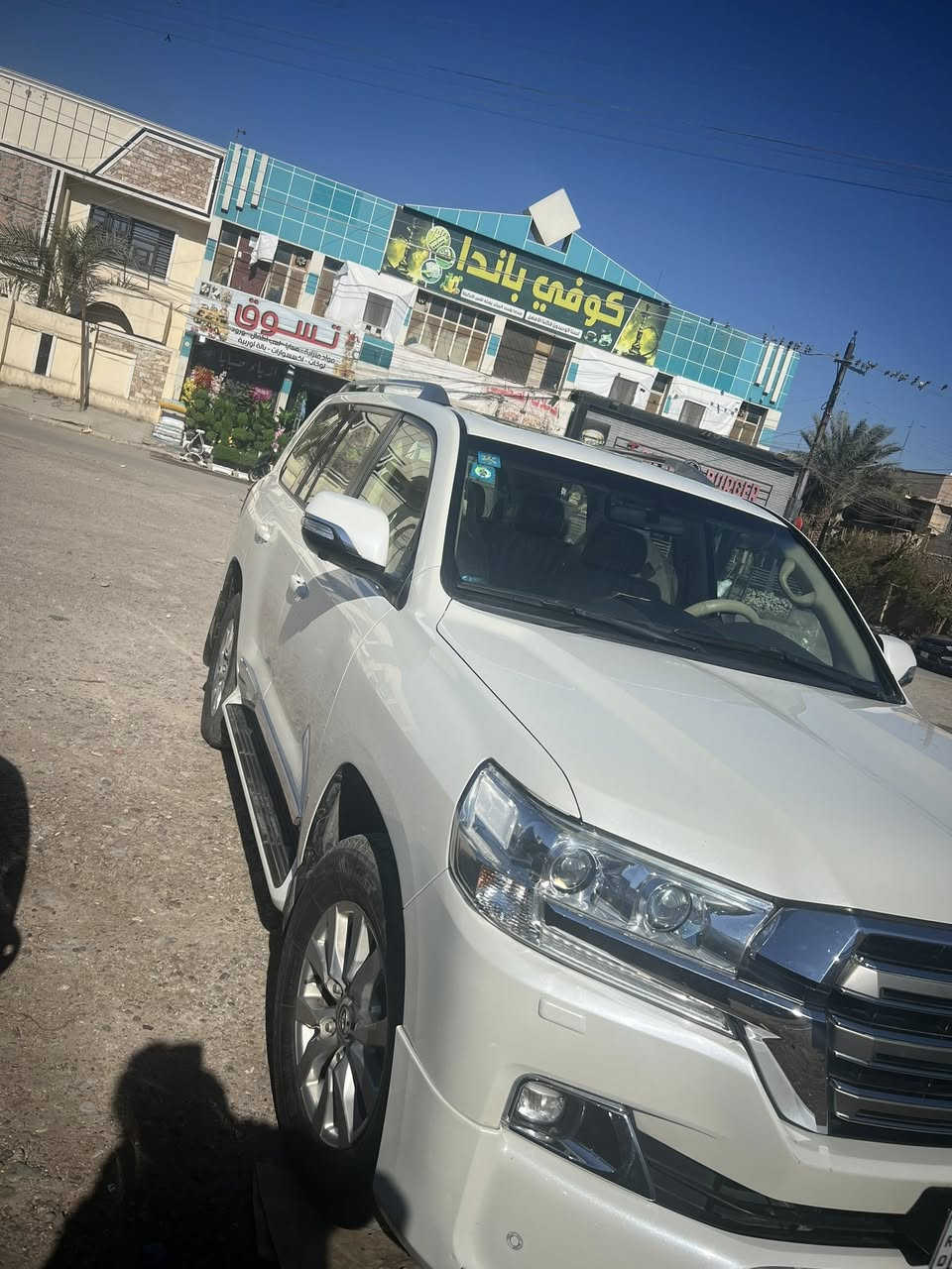 لاندكروز للبيع موديل ٢٠١٦ بريم لون ابيض ٦ سلندر محرك ٤٠٠٠ رقم بغداد إنكليزي باسمي السونار موجود بالصور فووول مواصفات البريم معروفة امانه السياره كلش حلوه وجديده بيع او مراوس حسب القناعة بلاندكروز حصرا ٢١ و٢٢ اسود او ابيض ونتفق عل الفرق السعر الاتصال عل الرقم *********** و ***********
