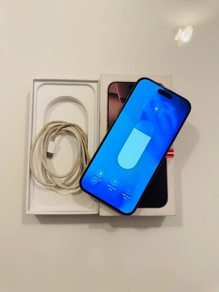 بيع فقط بدون مراوس🧡
16 برو ماكس نضافه 100/100
ذاكره 256 
بطاريه 94 
📍مبدل شاشه اصليه اذا مو اصليه اتحمل كلشي
لجهاز كله شغال فيس ايدي كله كامل فقط مبدل شاشه
سعره : 960 الف وبي مجال قليل حك الجيه
مكاني بغداد البلديات
***********
