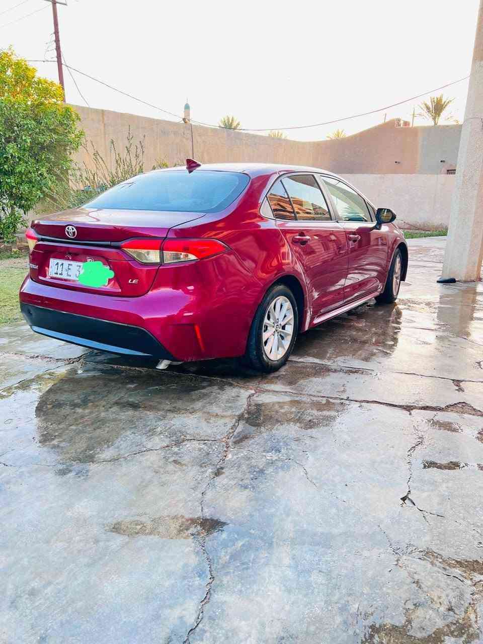 كورلا وارد امريكي ٢٠٢٢ باسمي 
الضرر الصندوق وشوي جاملغ خلفي 
ماشي ٣٣ الف 
***********
