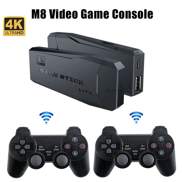الاسم: جهاز العابGame stick lite
الوصف: 
- يحتوي على اكثر من 20 الف لعبة 

- ياتي مع جوستك لاسلكي عدد 2

- فلاش : 128 ميجا بايت

- لوحة تحكم لاسلكية 2.4G

- تصميم مريح وسلس الاستخدام 

- الغة : دعم متعدد اللغات

- يدعم:
•ألعاب  بلاي ستيشن PS1
• ألعاب سيغا
• ألعاب ماريو
• ألعاب سالي
• ألعاب نينتندو سويتش