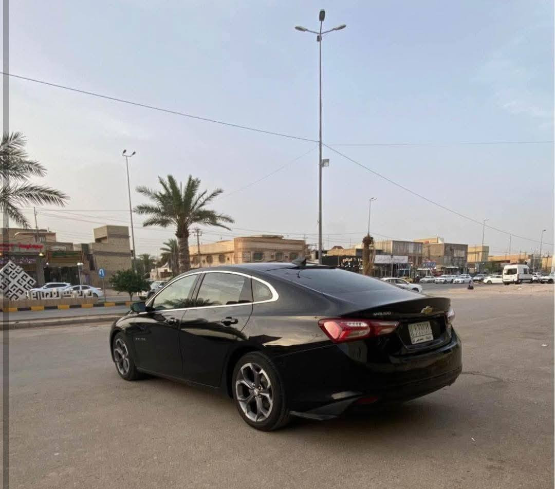 للبيع
شيفرولية ماليبو  لون  اسود
#الموديل : 2020
#وارد :امريكي صور الحادث مرفقه 👇
#الضرر  :بنيد وچاملغ فقط بدون دواخل 

#مكان السياره: بلنجف
#الرقم : كربلاء معوقين سنه  وتداوره باسمك
وكاله عامه باسمك

#المواصفات :
#فئه :LT
▪️السيارة : شيفرولية ماليبو لون اسود
▪️المحرك : 1.5L توربو
-حجم الويل : ويل كب حجم 18
▪️بصمات عدد 2 للأبواب مع بصمة جنطة وبصمة تشغيل وتشغيل عن بعد
▪️لايتات  LED ابيض
▪️شاشة الدشبول حجم كبير 
▪️كامرة خلفية دوارة اصل مع الستيرن
▪️كشنات السيارة مخمل اسود
▪️تدفئة لكشنات المقدمة
▪️تحكم فول كهرباء لكرسي السائق
▪️قطعتين تبريد امامي وخلفي
▪️ تشغيل عن بعد
▪️سستم صوت 
▪️عداد المسافه: 111 الف كيلو حقيقي
▪️تحكم ستيرن جهتين بلوتوث وحاكية وكروس سرعة وتحكم صوت 
▪️نظام ABS مانع انزلاق
▪️السيارة موديل 2020 

وباقي مواصفات ال LT معروفه

السعر 120 وبيه مجال بسيط 
الاتصال على :*********** بي وتساب 
العنوان نجف الاشرف
