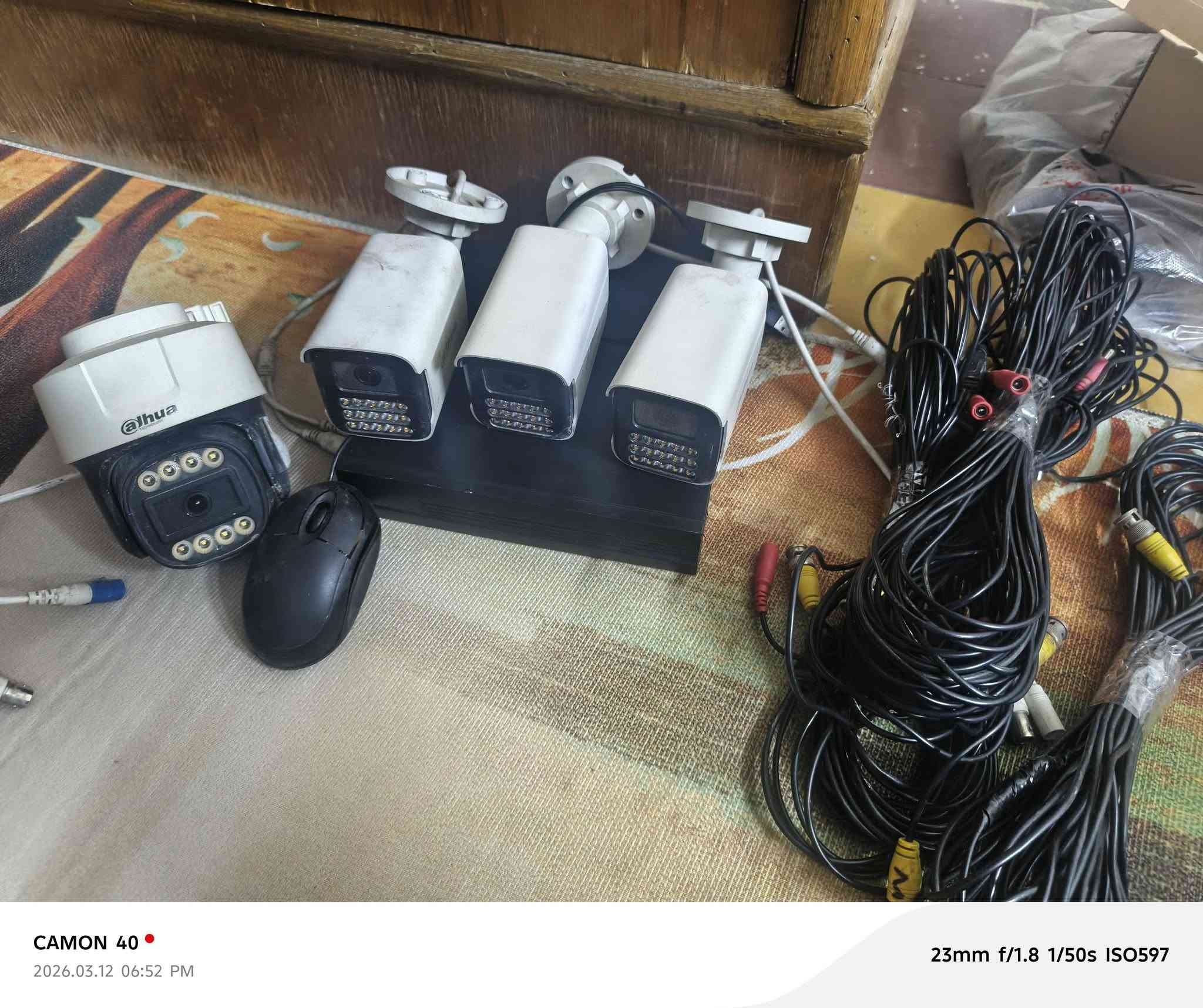 سلام عليكم من رخصت أدمن اخوان عندي هذني لكاميرات لبيع سعرهن كلهن 60 الف مكاني بغداد شارع حيفا 
 اخوان لمو شراي ليعلق بدون زحمه اشراي يتصل ***********
