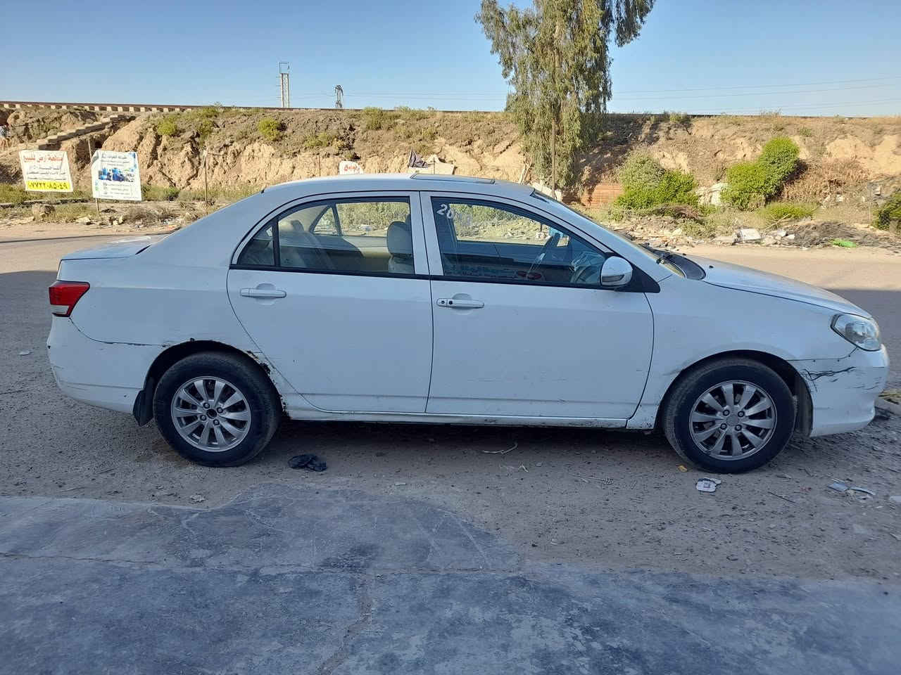 السلام عليكم سيارة بي واي دي جي ٣ كير ومحرك جدد حاويه صدرها جيد ماعدا درايف شفت ايمن سيارة باسمي رقم انكليزي من بدلت المحرك الغاز مال التبريد طلع يعني بس يرادلها غاز تبريدها ثلج بيها طخة بالجاملغ والباب الايسر خفيفة عالبارد سعرها ٤٨ بيها مجال بسيط للشراي مكاني بغداد التاجي حي الحسن العسكري رقم الموبايل ***********
