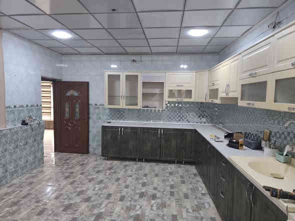 سلام عليكم بيت للإيجار 
خانقين بانميل عل شارع 
مع كاونتر 
سعر الايجار 200
***********
