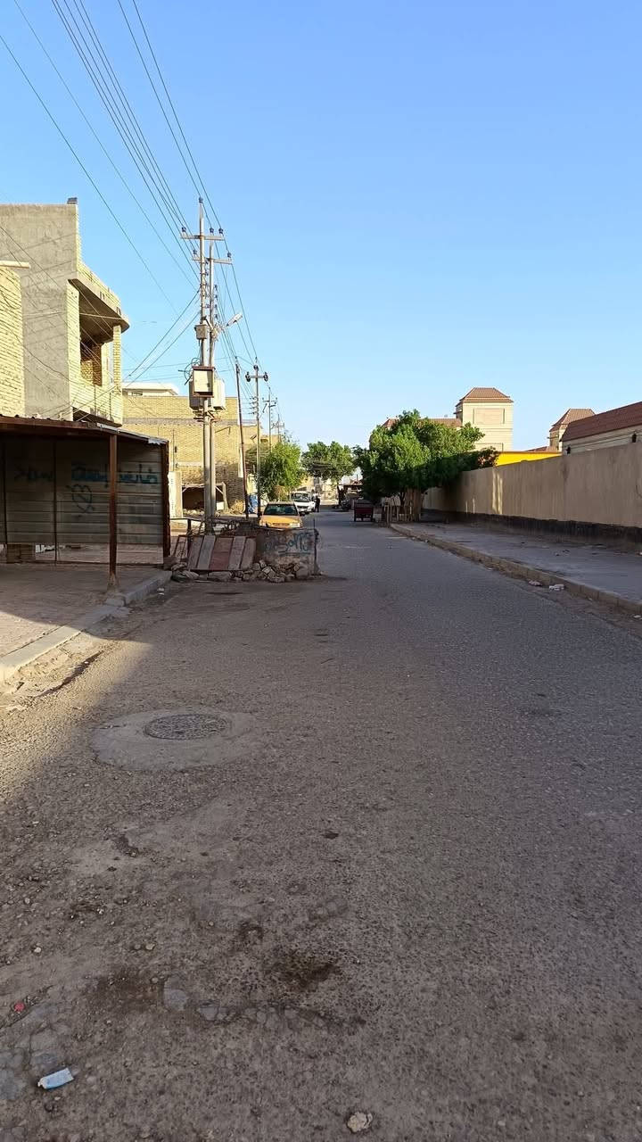يا الله
السلام عليكم
بيت في منطقة الدبيسات من جهة الكورنيش  موقعة كلش جميل ماكو كدامة بيوت قريب علجسر
المساحة (200متر) 
السعر جدا مناسب ان شاء الله بلنسبة لاسعار وترتيب المنطقة 👍 
للاستفسار الاتصال ***********
